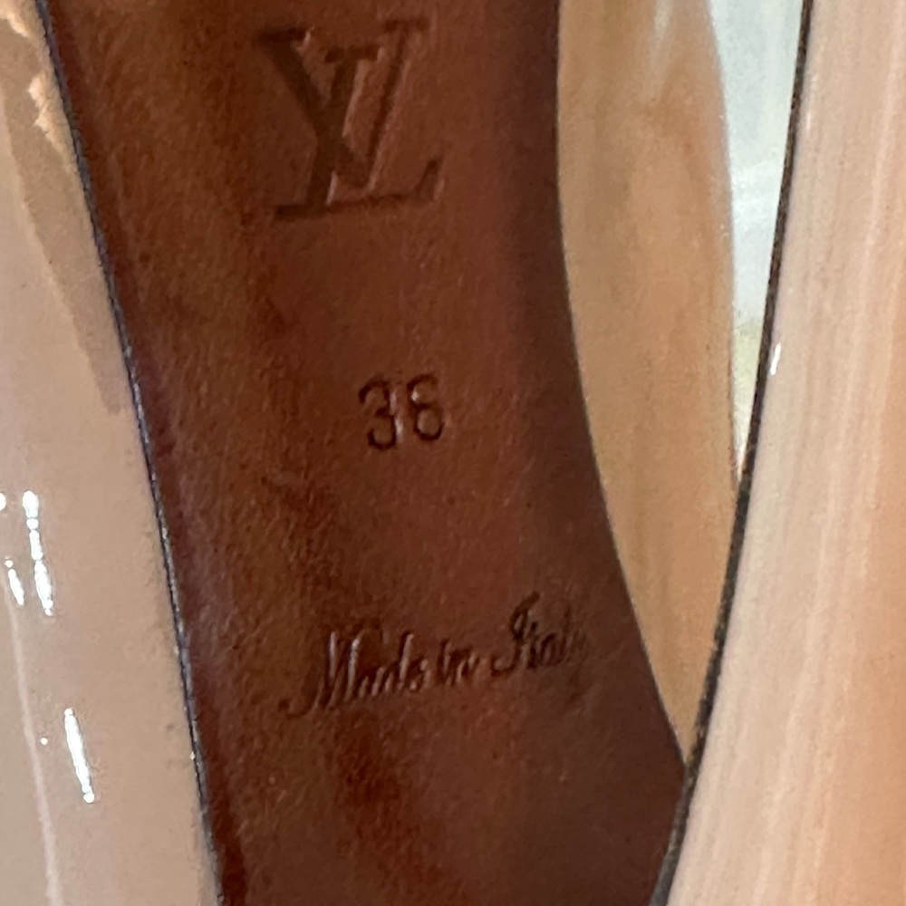 Louis Vuitton shoes - Picture 6 of 12